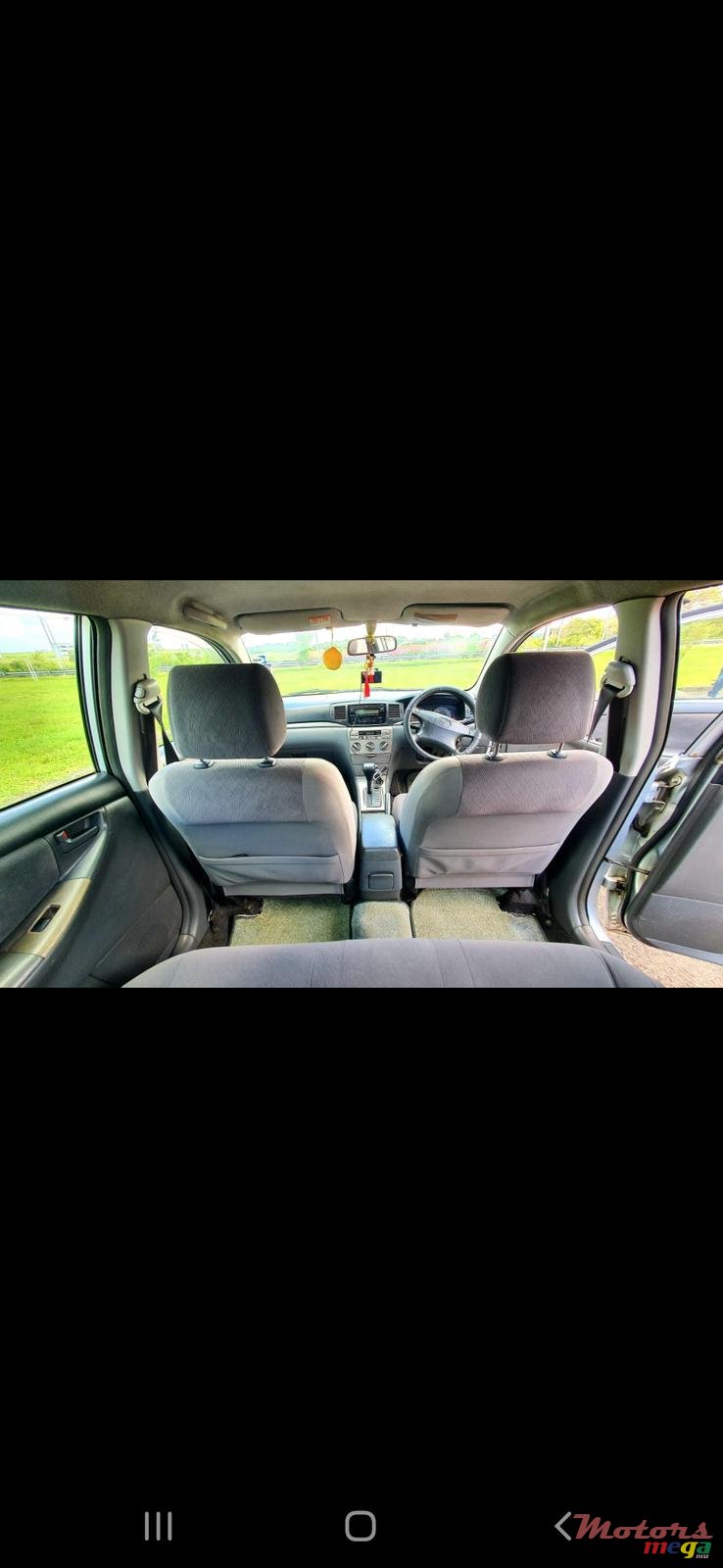 2005' Toyota Corolla photo #3