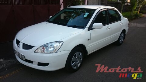 2006' Mitsubishi Lancer photo #1