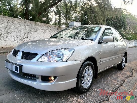 2010' Mitsubishi Lancer photo #1