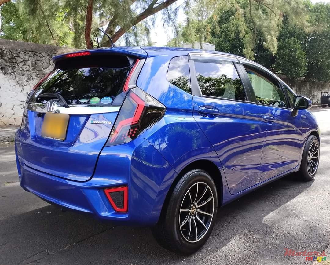 2014' Toyota photo #3