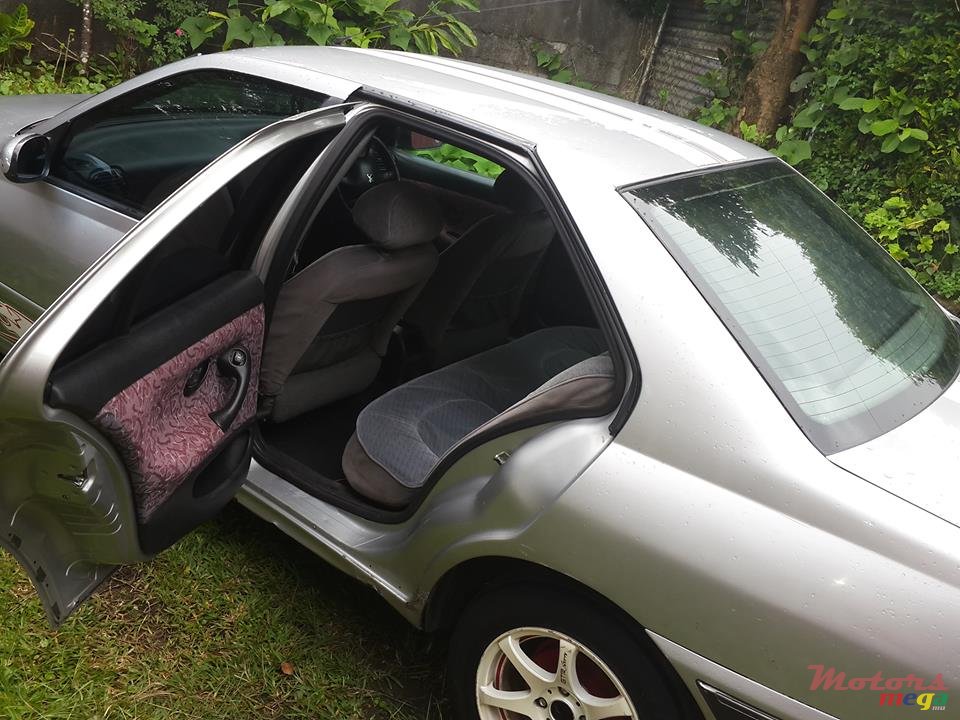 1998' Peugeot photo #2