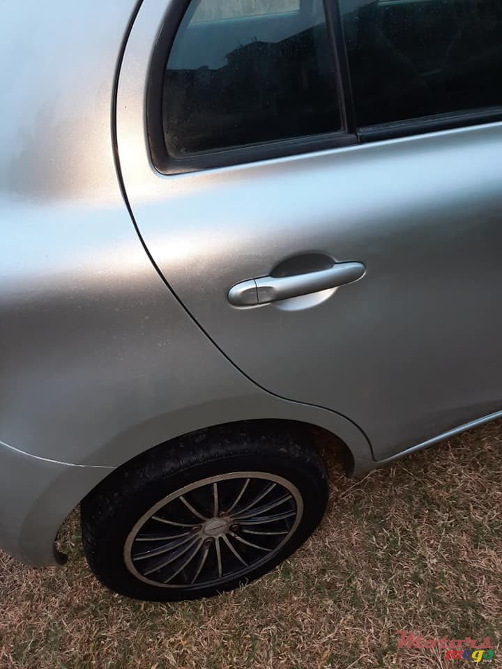 2011' Nissan March photo #6