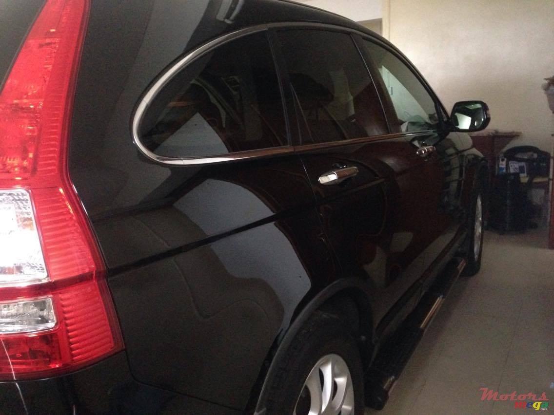 2009' Honda CR-V photo #1