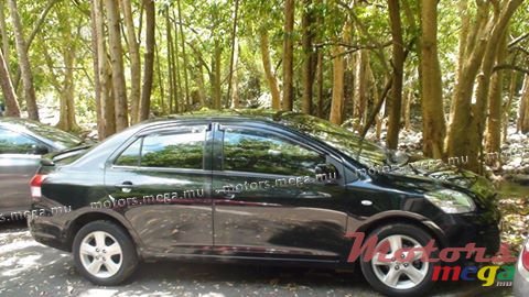 2007' Toyota Yaris photo #1