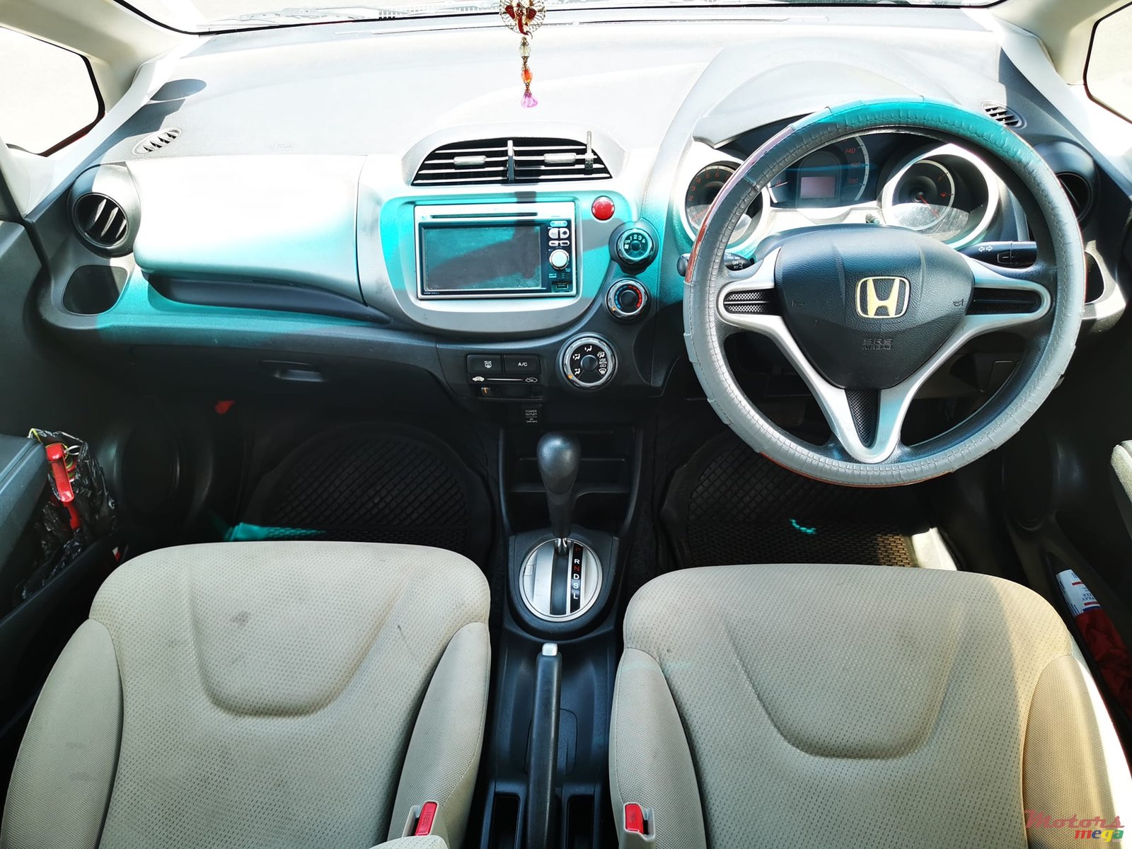 2010' Honda Fit photo #5