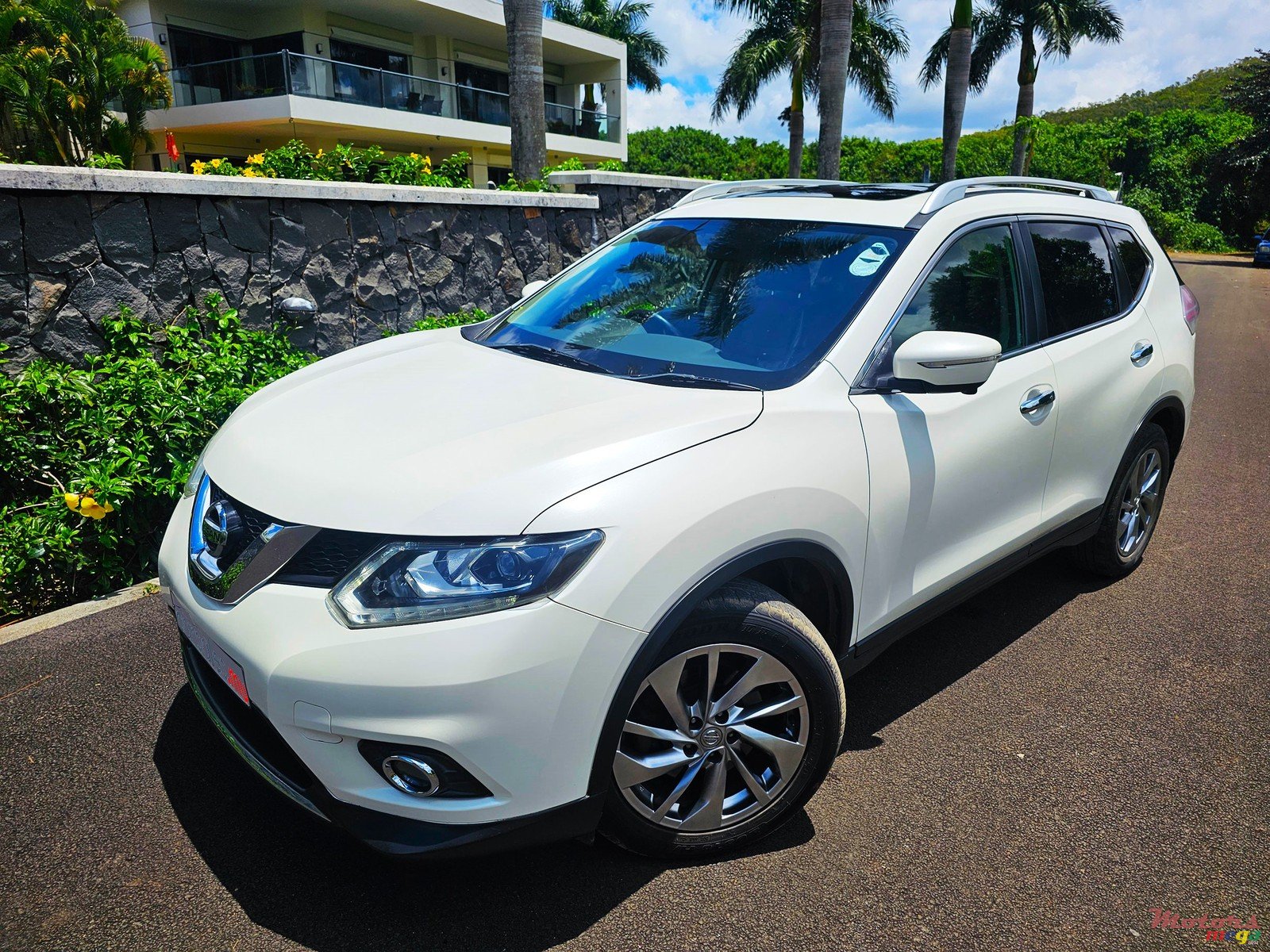 2017' Nissan X-Trail 7 Seater AWD 2.0 photo #1