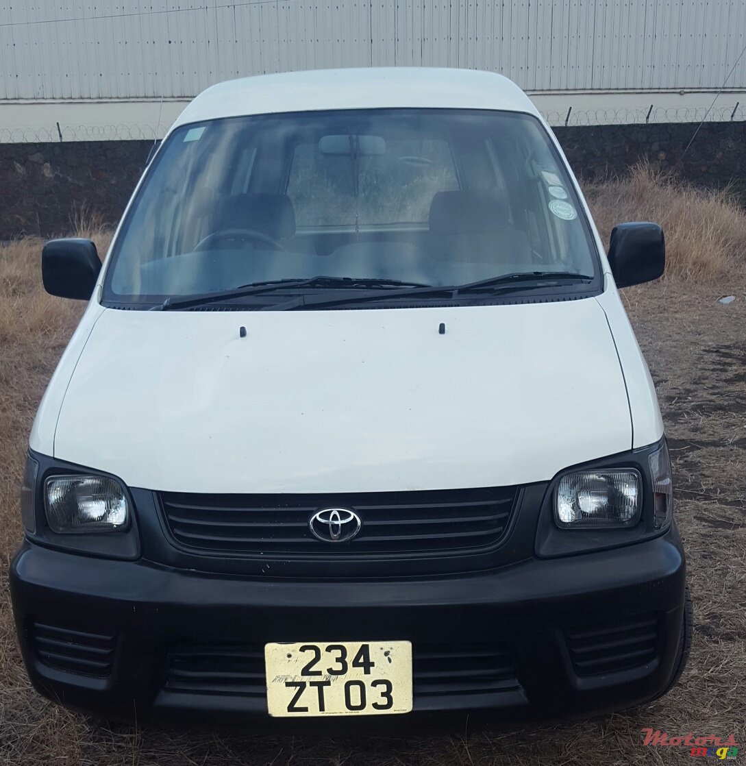 2003' Toyota LiteAce 3C photo #1