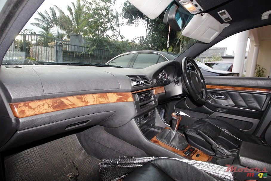 2000' BMW 520 N/A photo #3