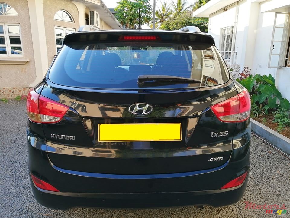 2011' Hyundai ix35 photo #4