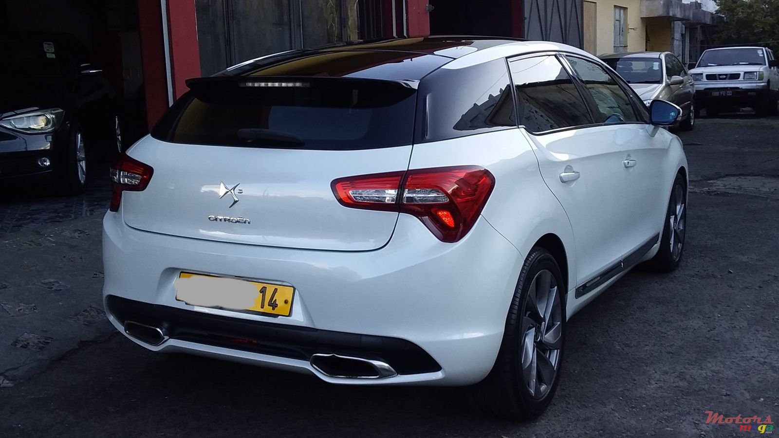 2014' Citroen DS5 photo #4