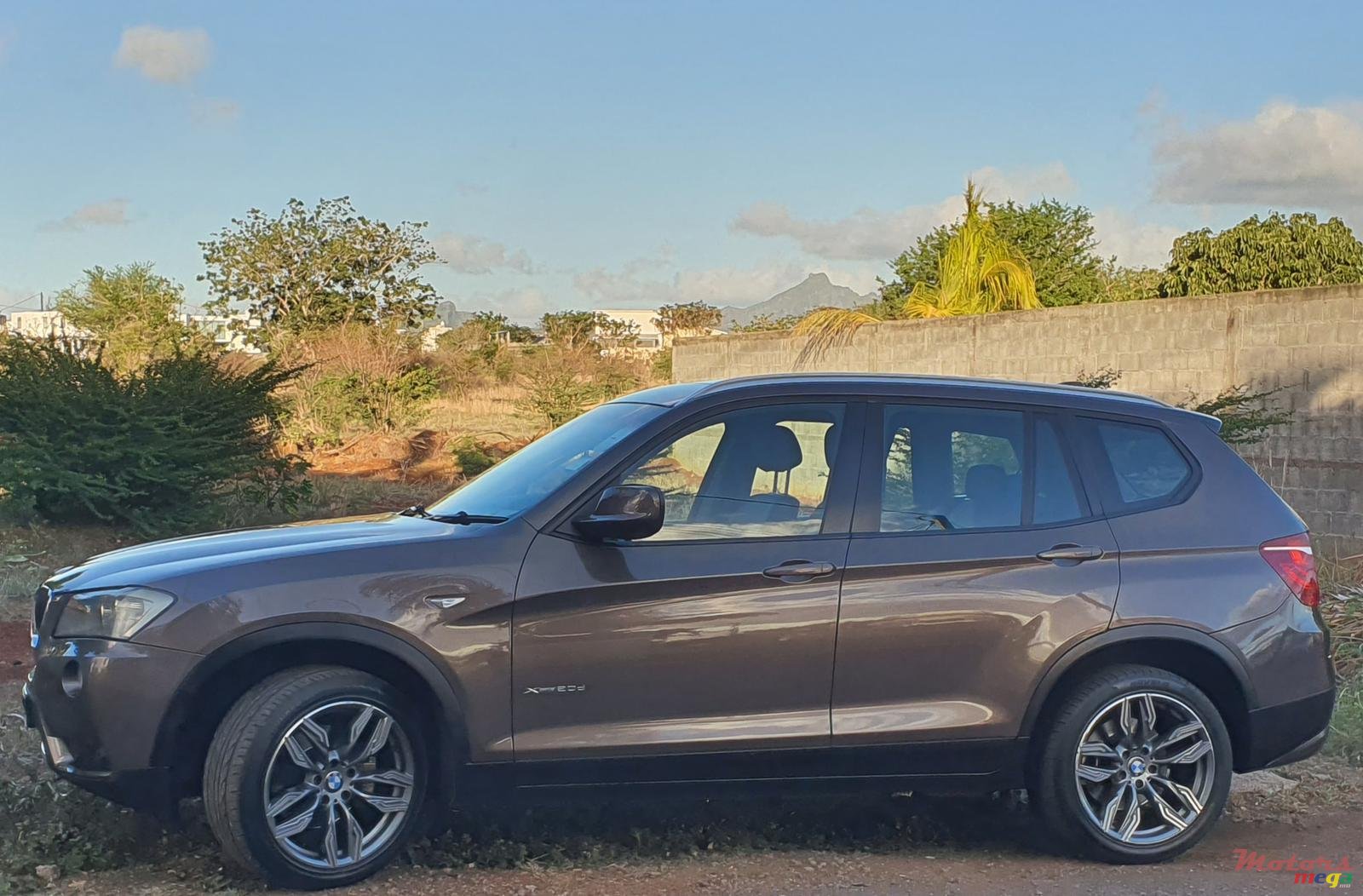 2011' BMW X3 photo #1