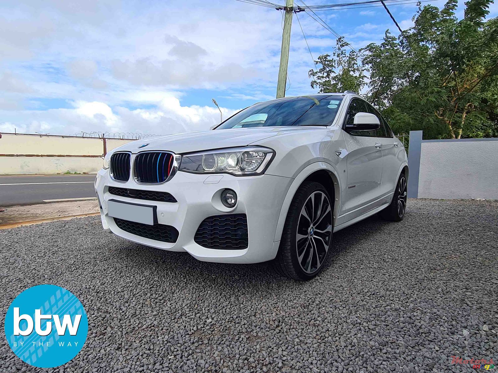 2016' BMW X4 photo #2