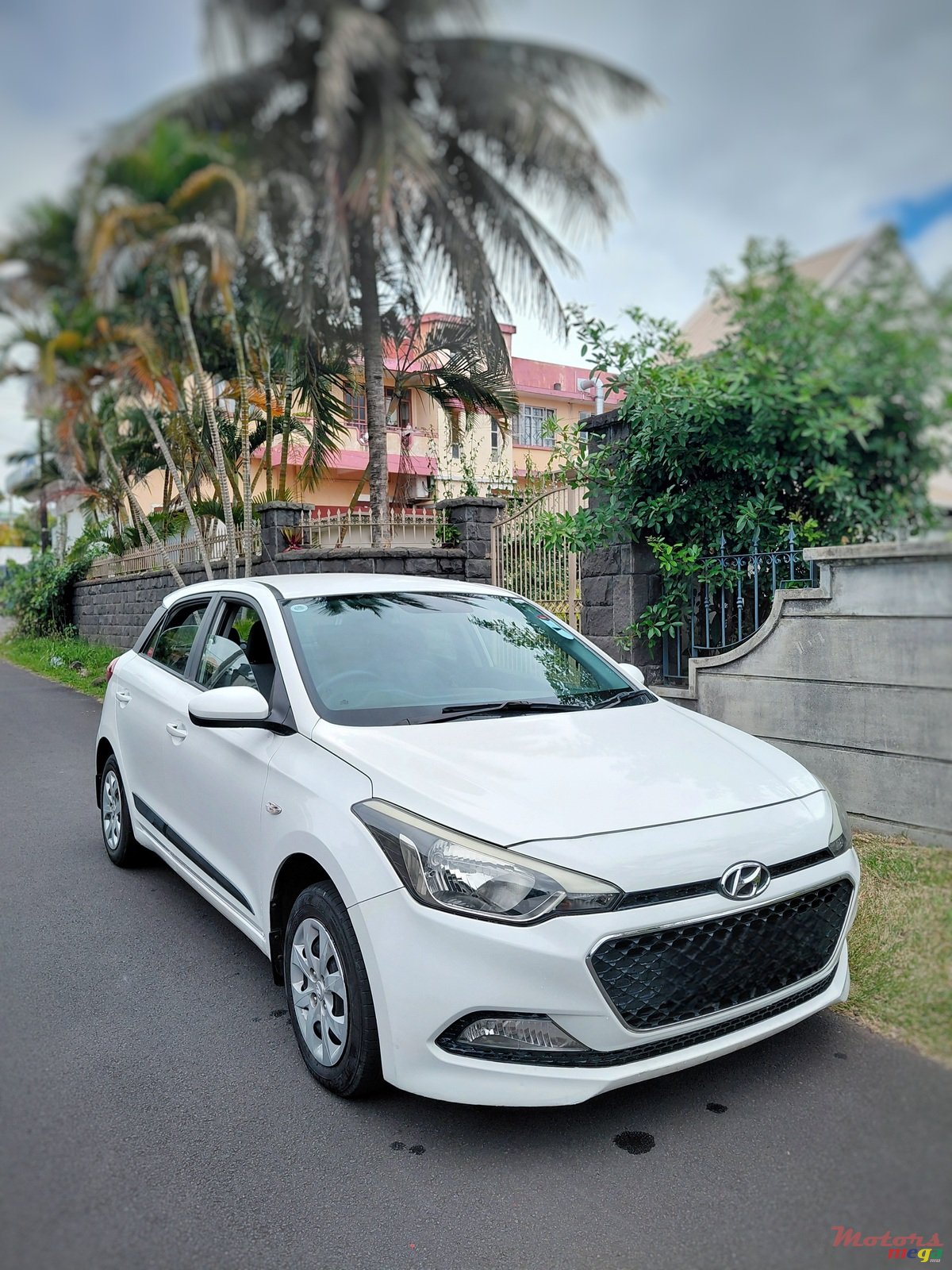 2017' Hyundai i20 photo #1