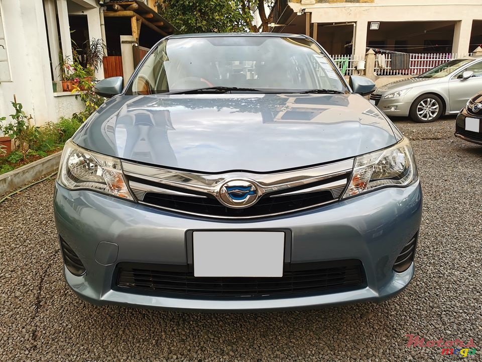 2014' Toyota Fielder photo #1