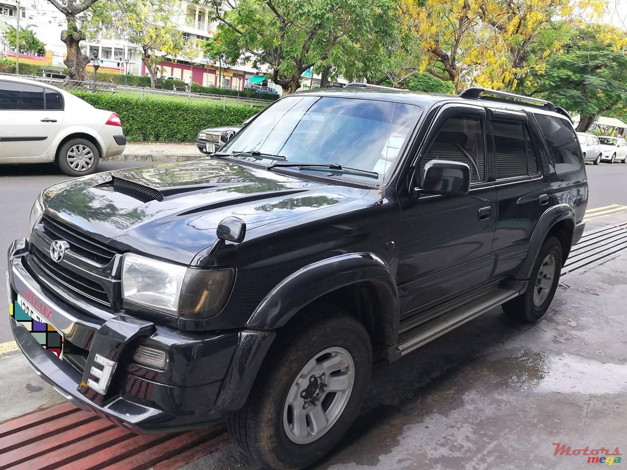 1996' Toyota Hilux photo #1