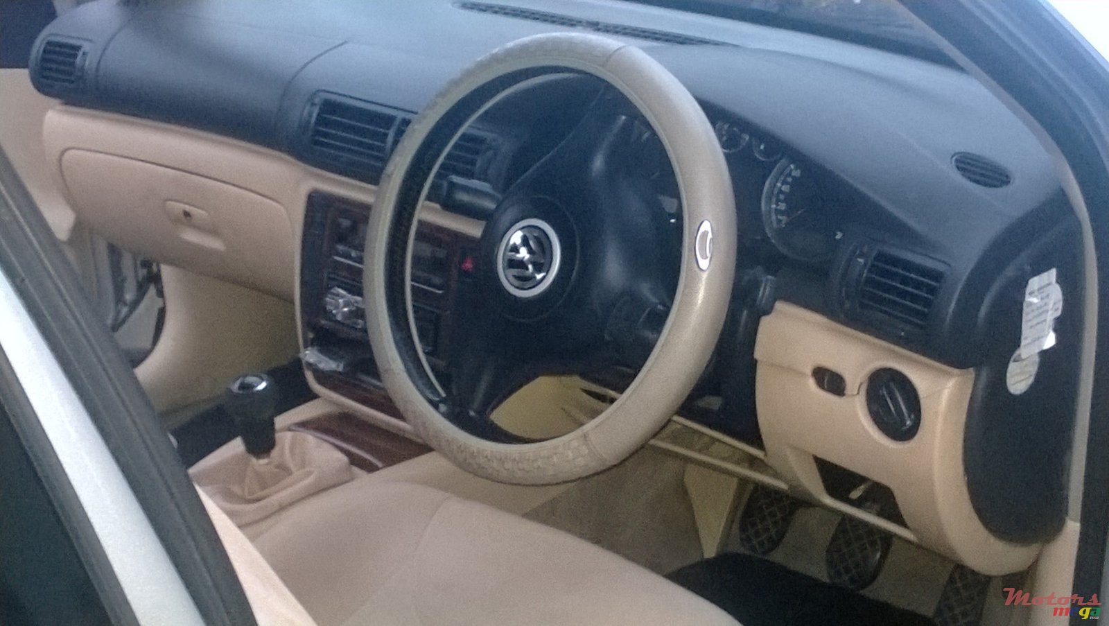 2003' Volkswagen Passat photo #4