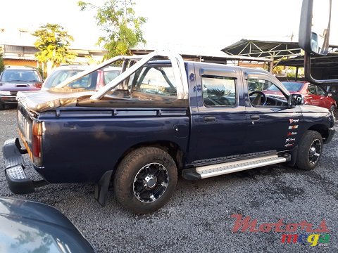 2007' Nissan Hardbody 4X2 photo #3