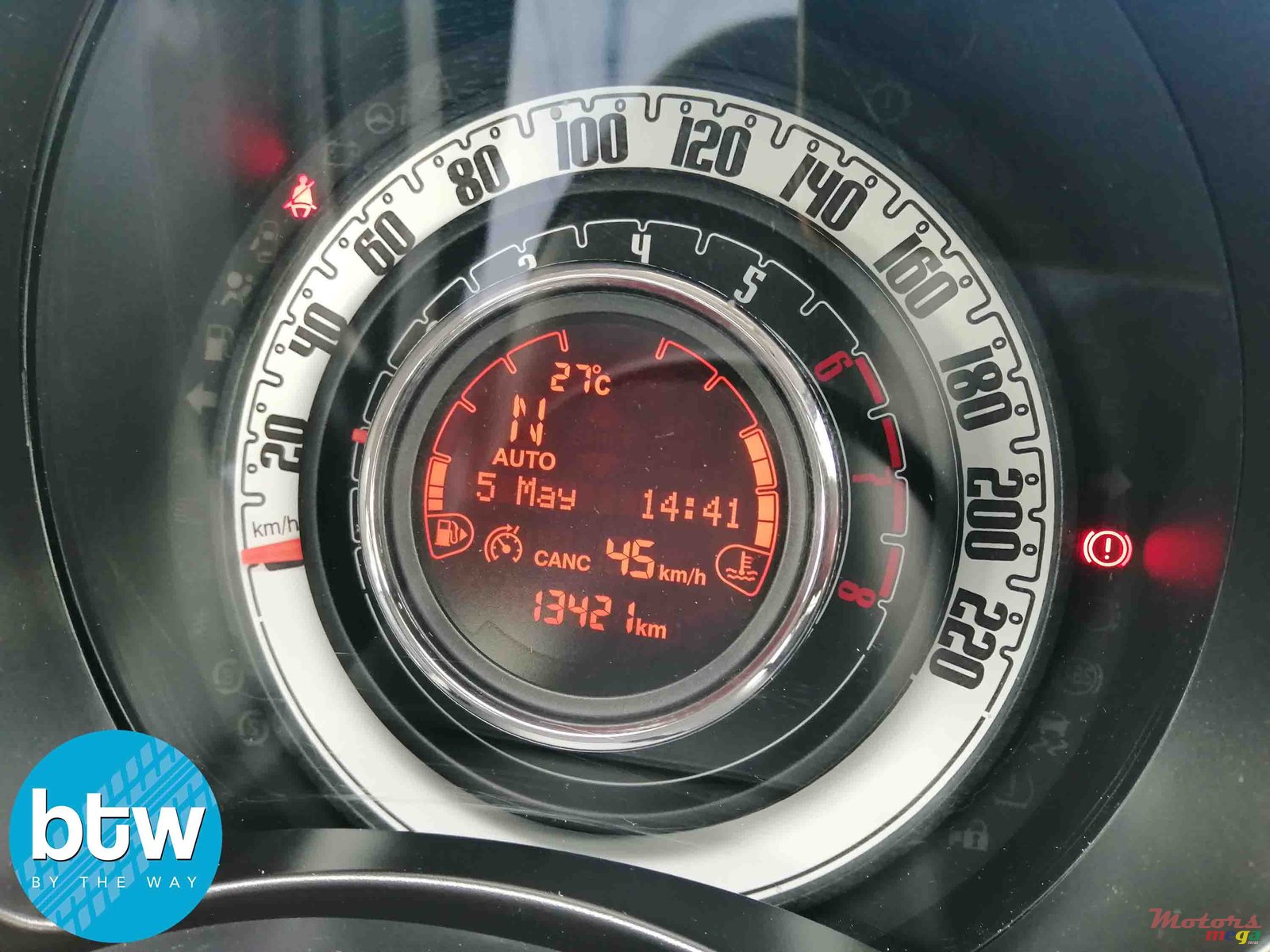 2019' Fiat 500 photo #7