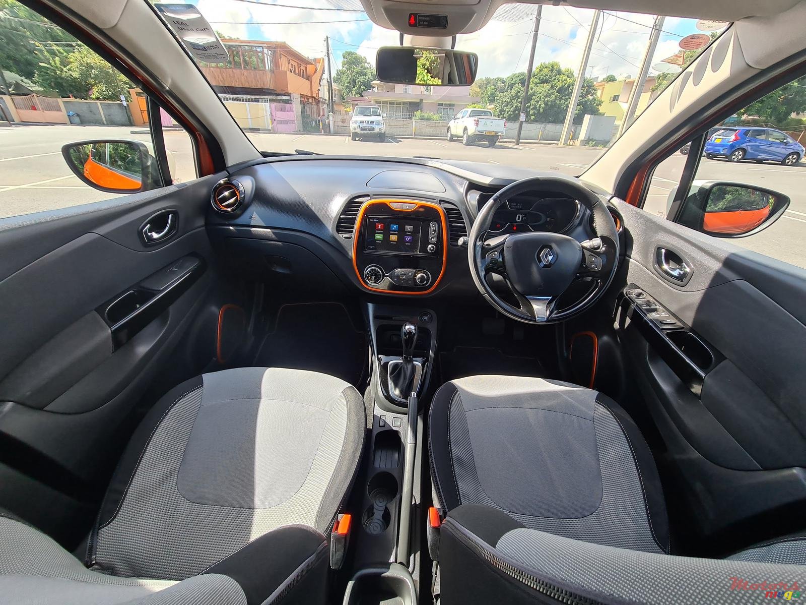 2014' Renault Captur 1.2 turbo automatic photo #6