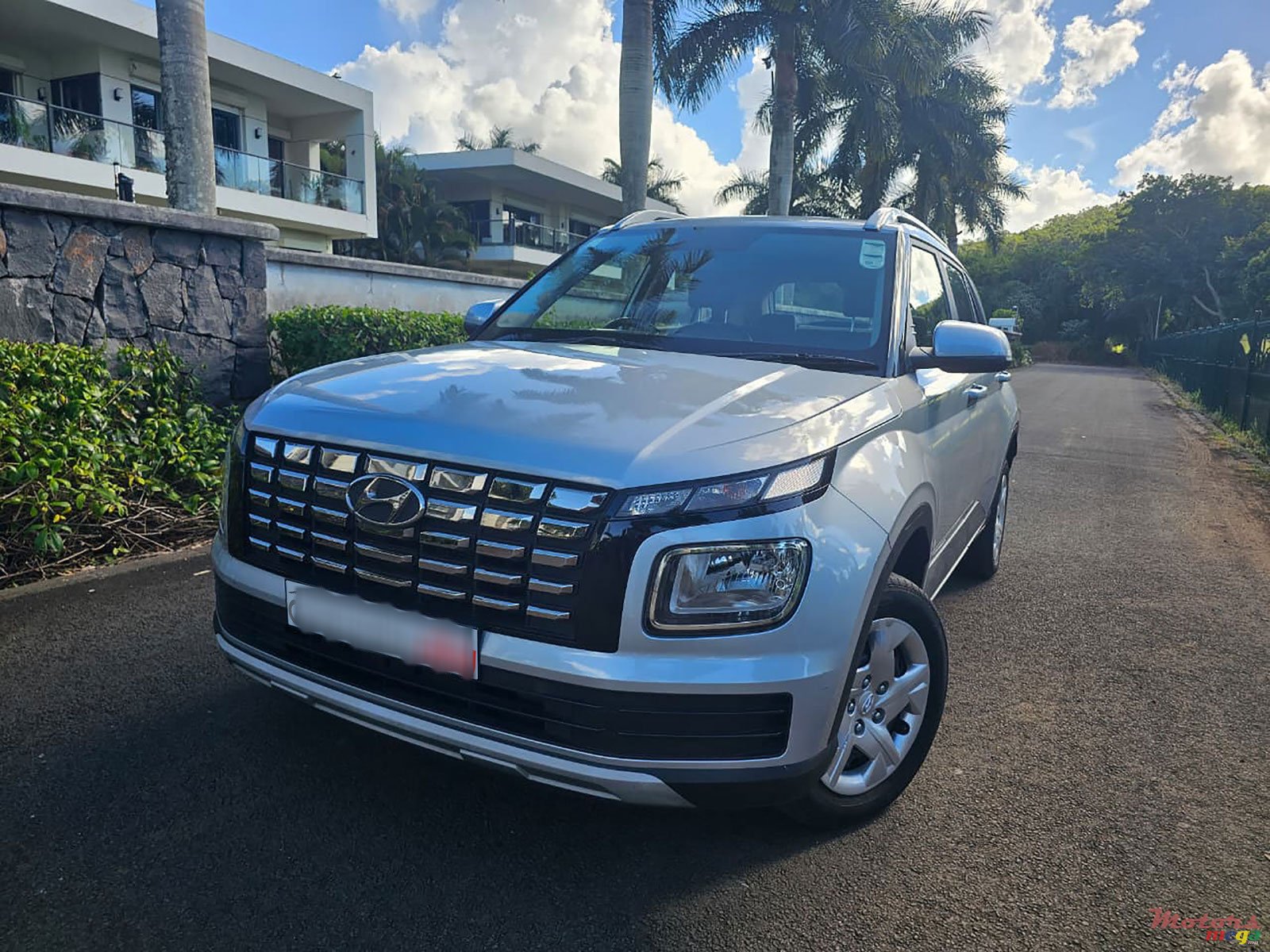 2023' Hyundai Venue 1.0T photo #1