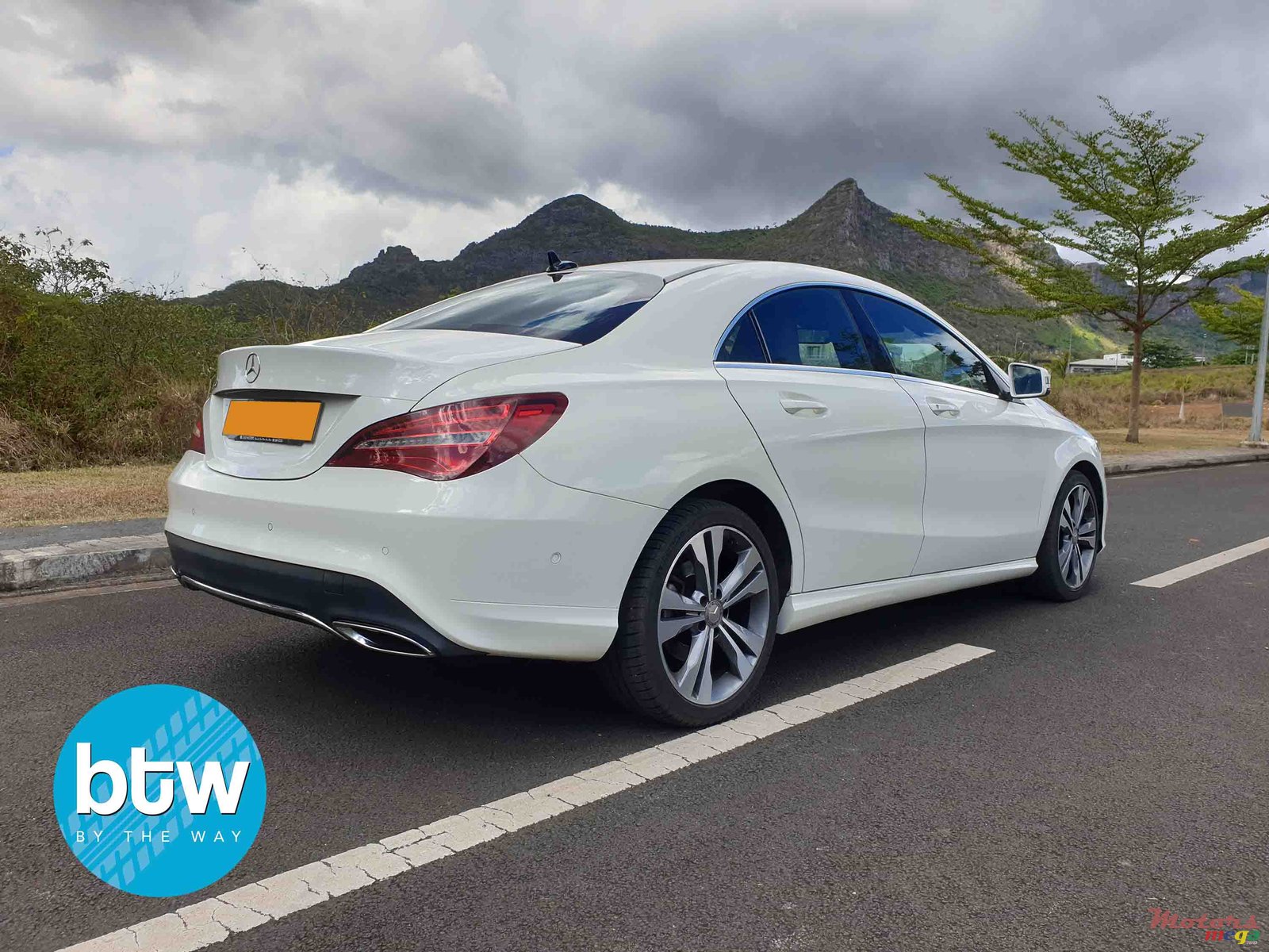 2016' Mercedes-Benz CLA 200 photo #3