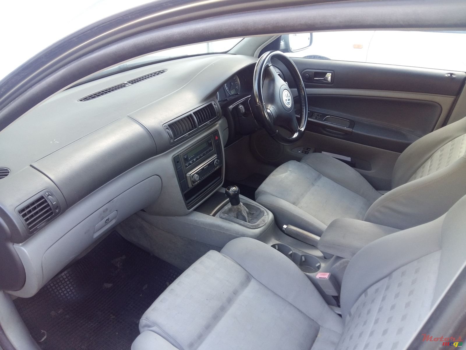 2003' Volkswagen Passat B5 photo #4