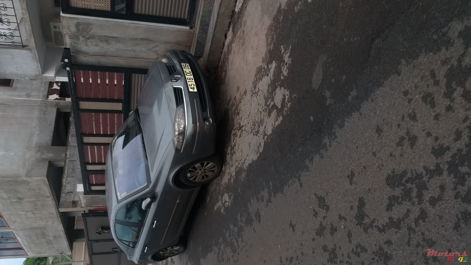 2006' Renault Laguna photo #1