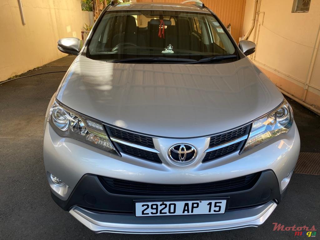 2015' Toyota RAV4 None photo #1