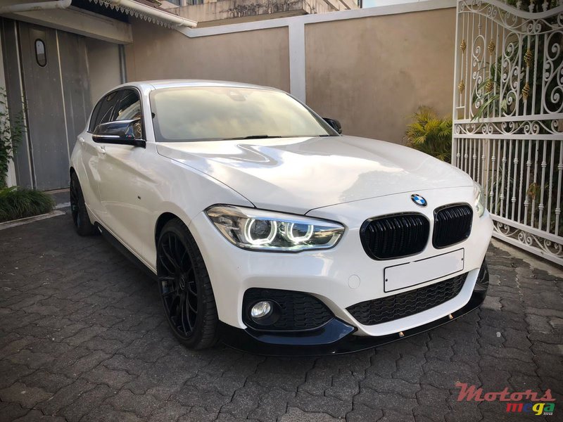 2015' BMW 1 Series M M Sport package photo #1