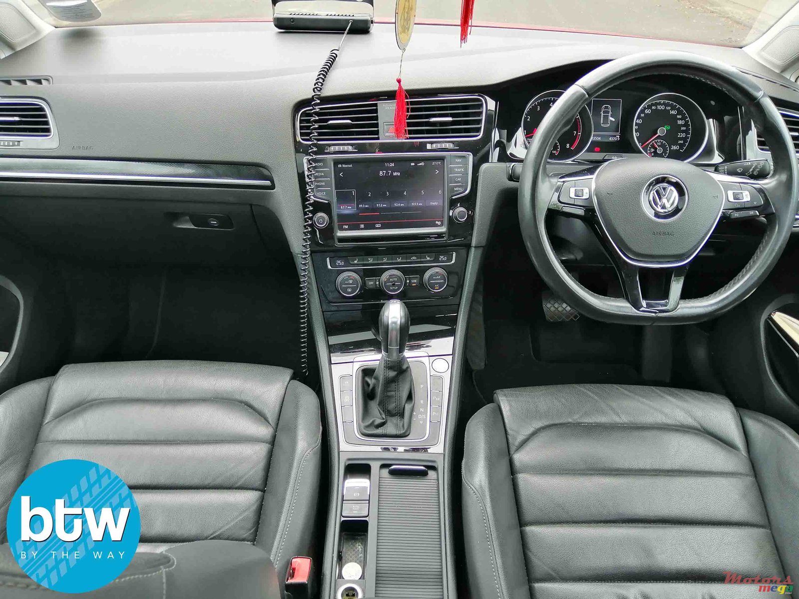 2014' Volkswagen Golf VII photo #6