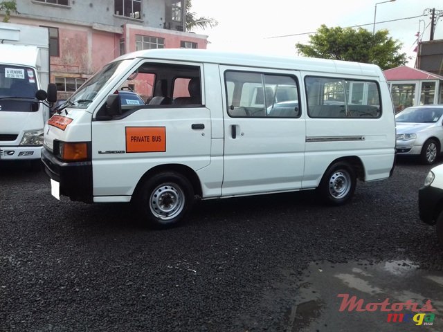 2007' Mitsubishi L300 photo #2