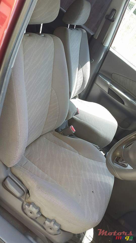 2004' Hyundai photo #5