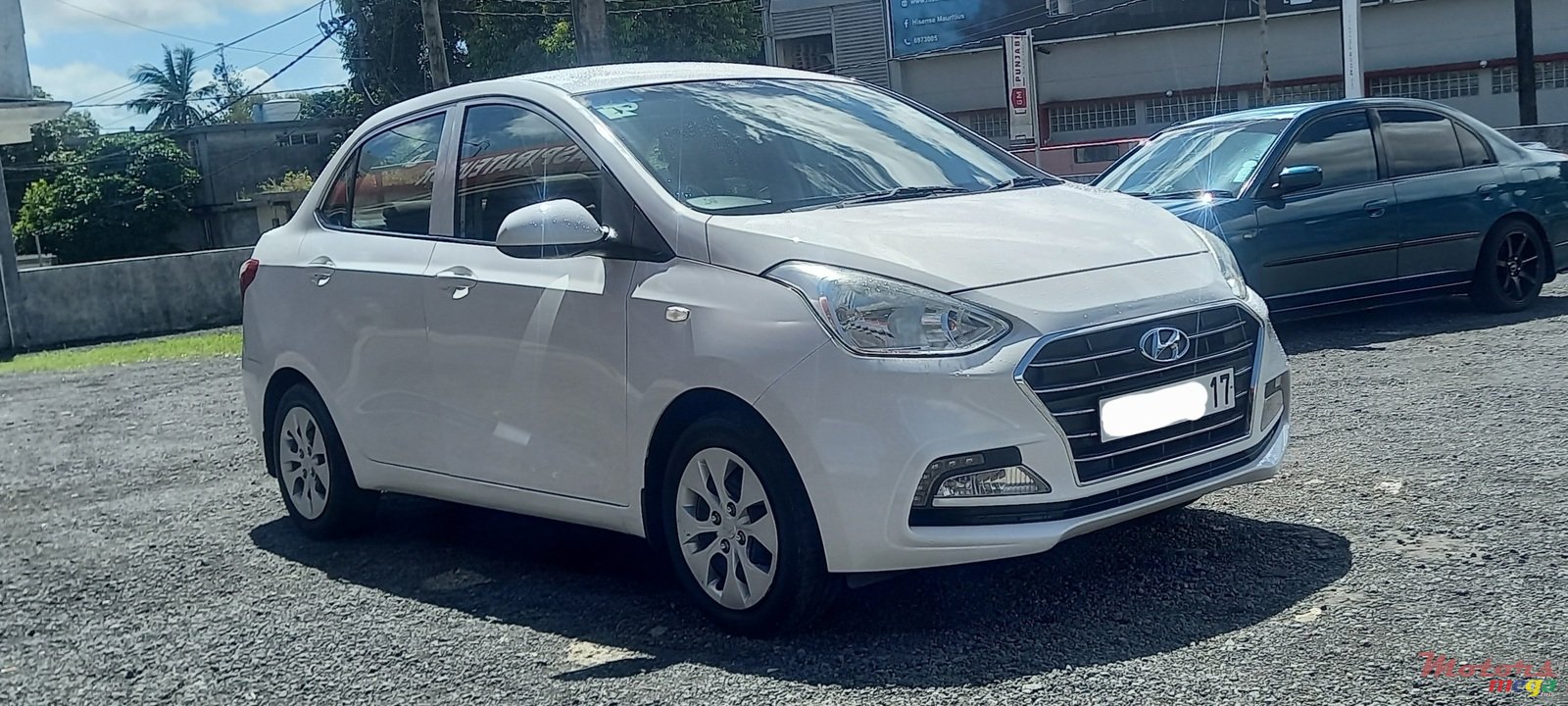 2017' Hyundai i10 Grand i10 photo #1