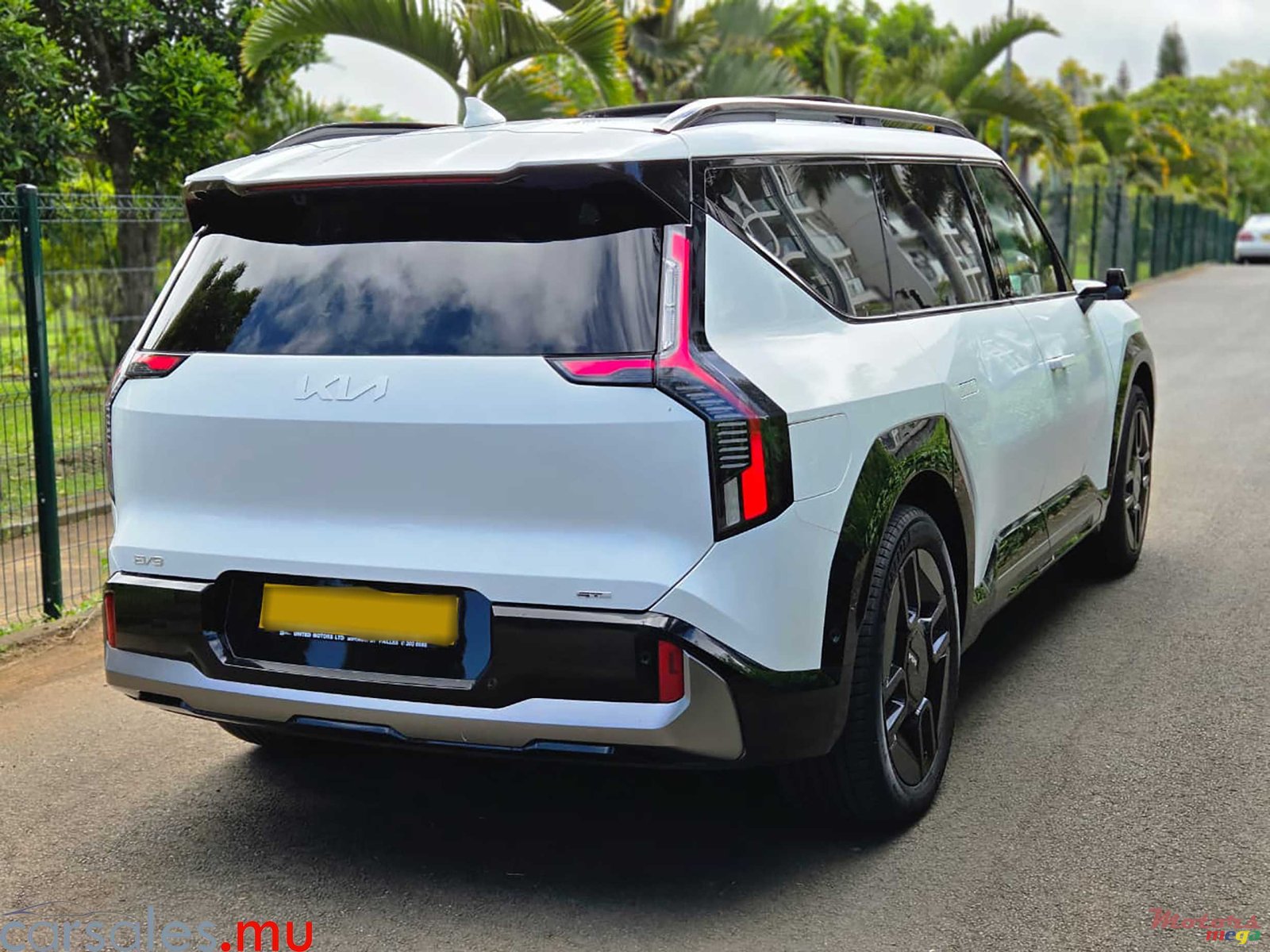2024' Kia EV9 GT Line AWD 7 Seater photo #4