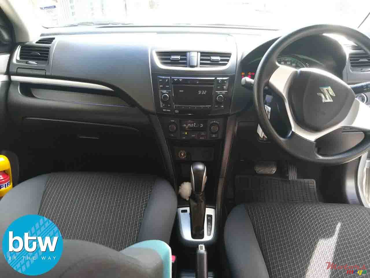 2014' Suzuki Swift photo #4