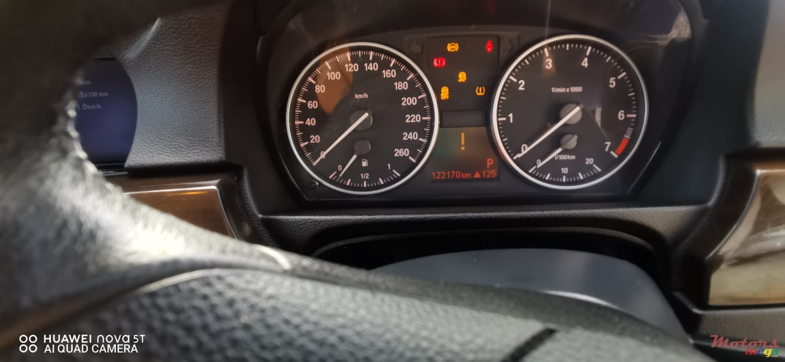 2011' BMW 320 i photo #3