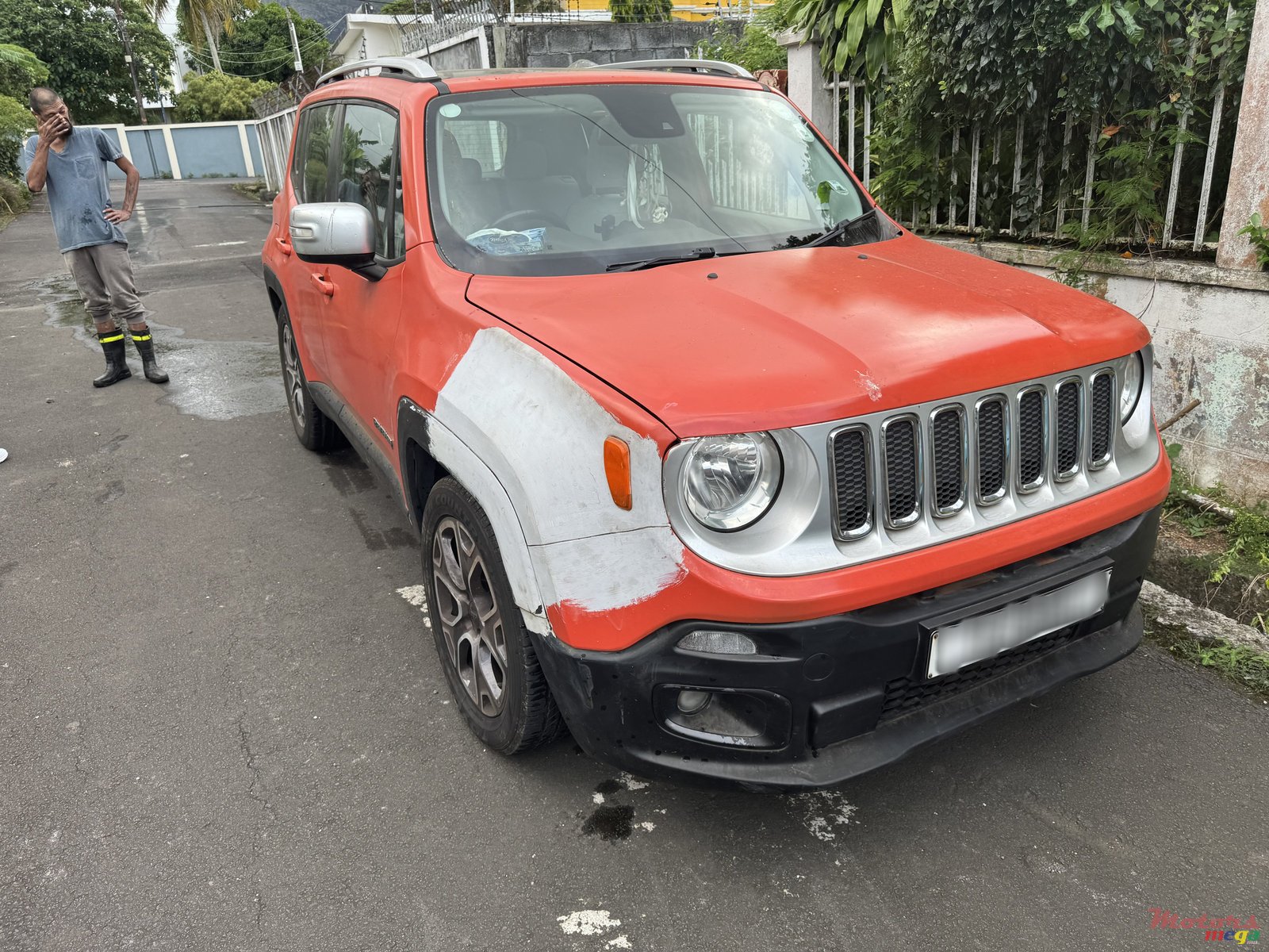 2015' Jeep Renegade photo #2