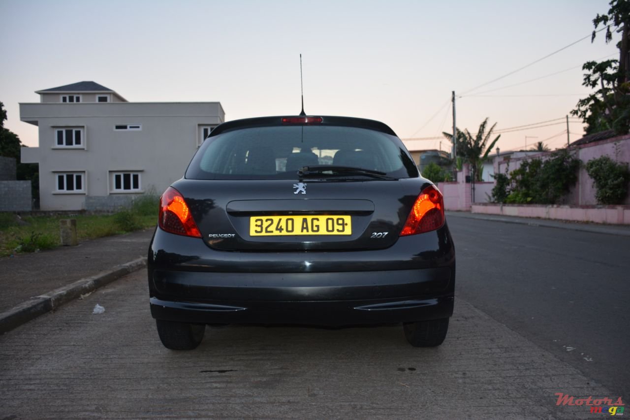 2009' Peugeot 207 photo #3