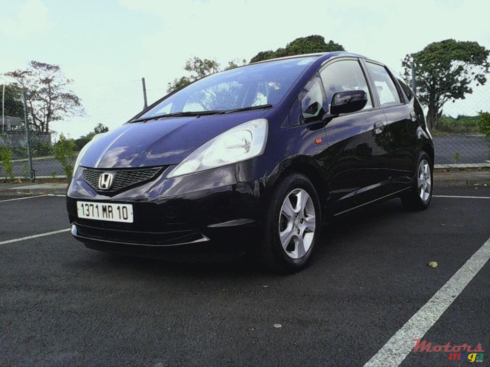 2010' Honda Jazz JAPAN photo #2
