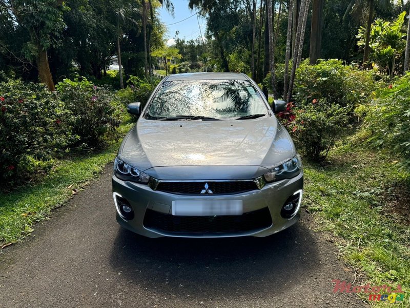 2017' Mitsubishi Lancer Ex photo #1