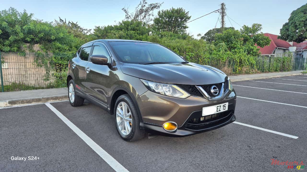 2015' Nissan Qashqai photo #1