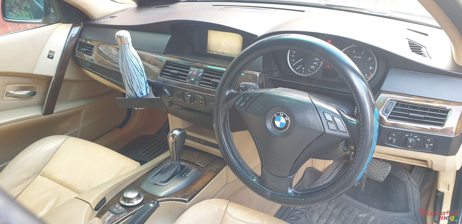 2004' BMW 525 Automatic photo #3