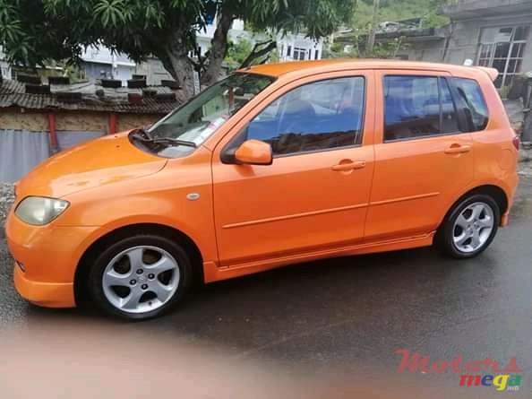 2004' Mazda 2 Dorigine photo #1