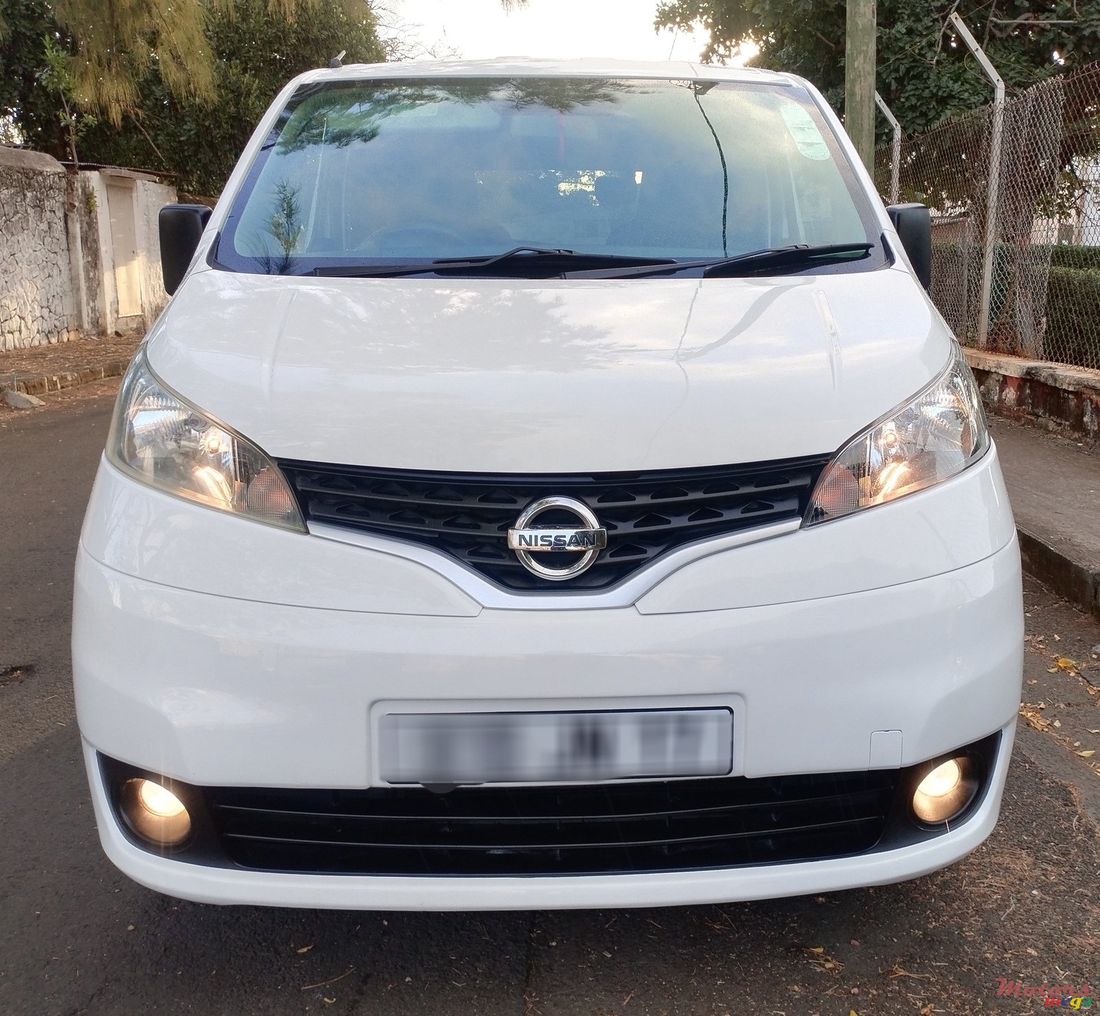 2017' Nissan photo #2