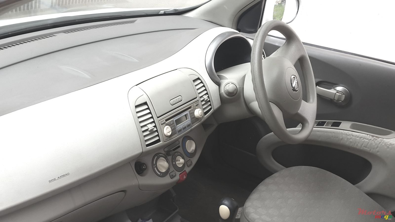 2002' Nissan March photo #2