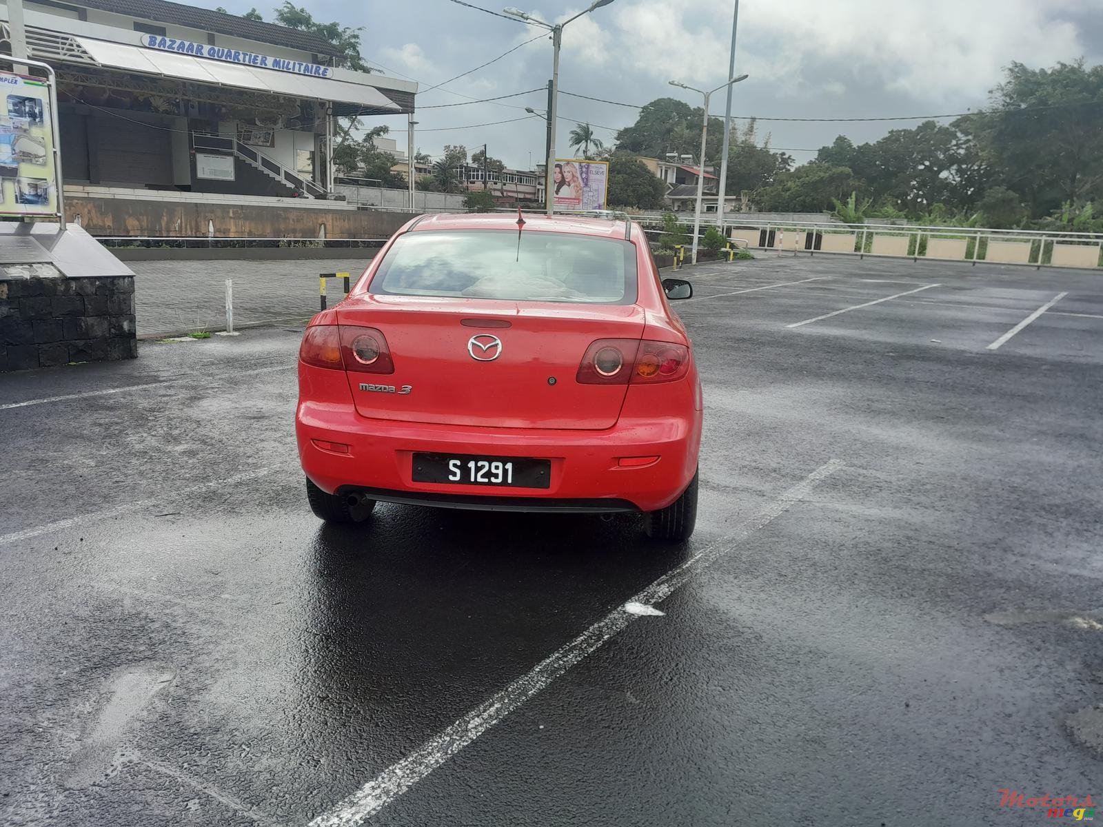 2004' Mazda 3 photo #2