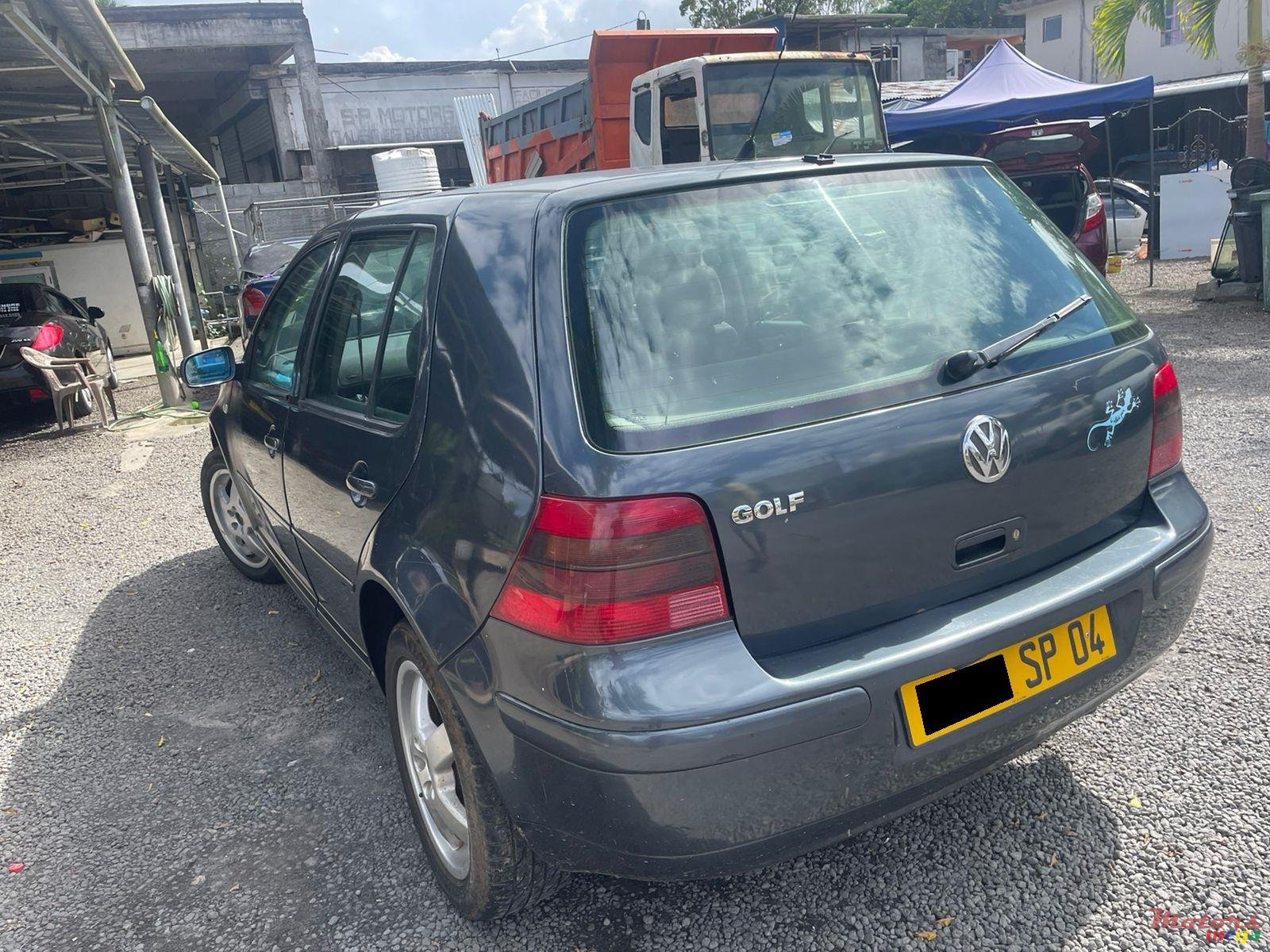 2004' Volkswagen Golf IV photo #6