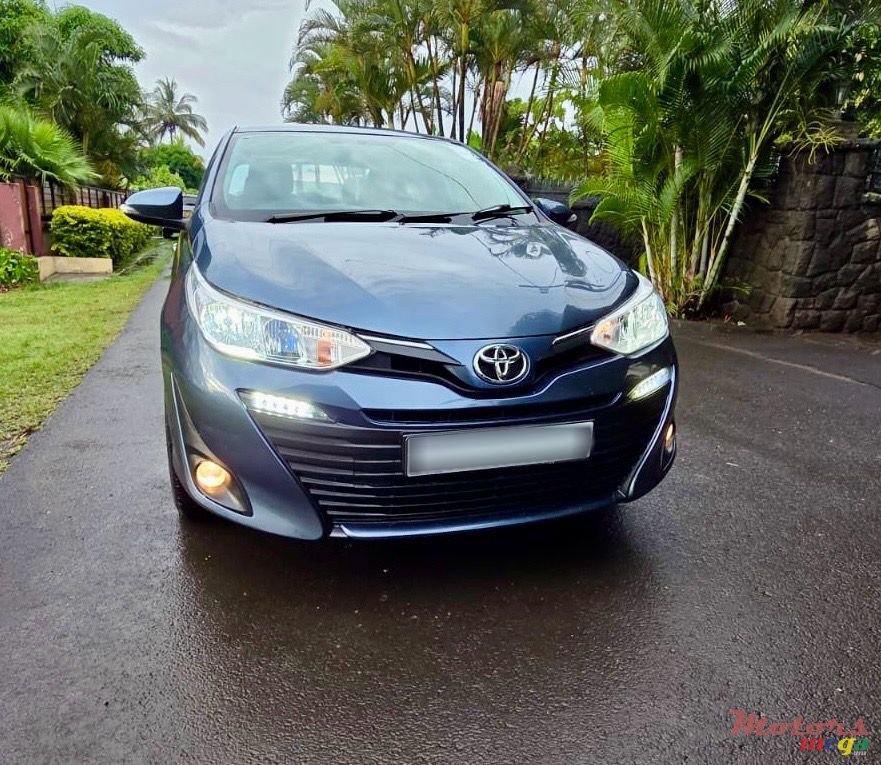 2019' Toyota Yaris photo #1