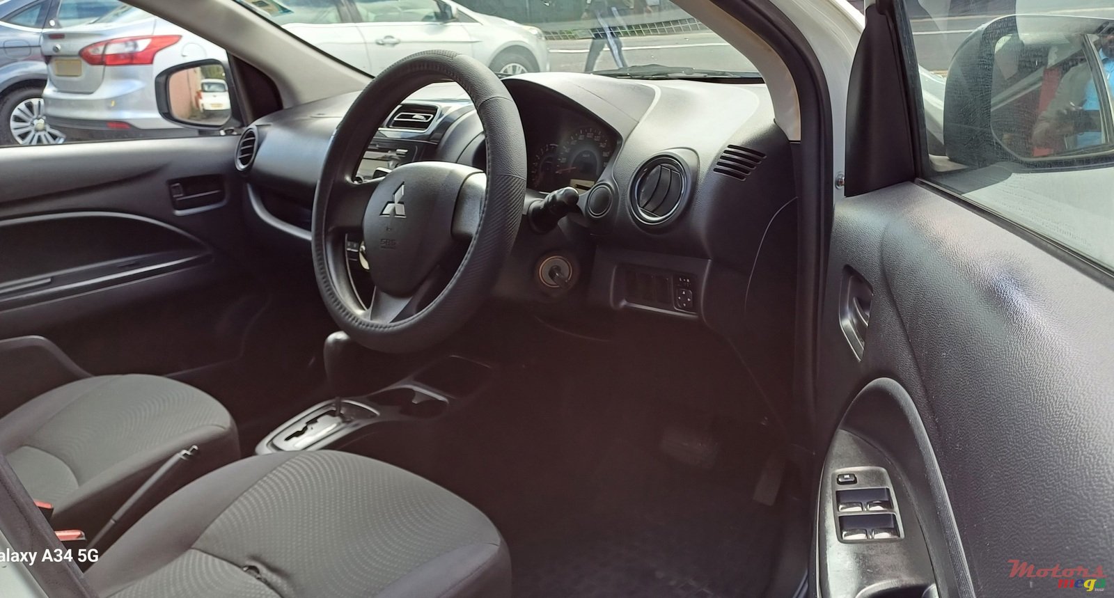 2015' Mitsubishi Attrage photo #5