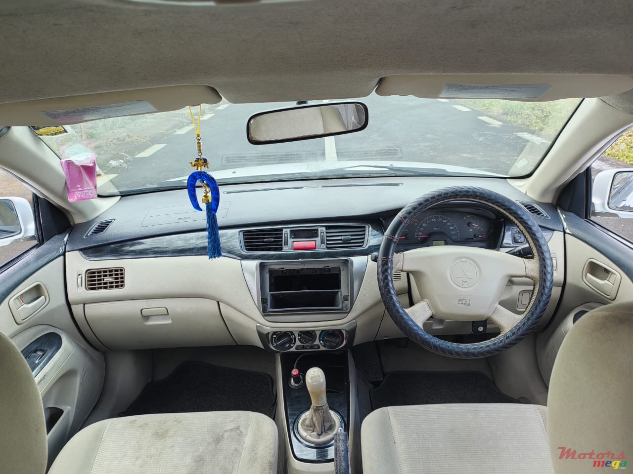 2005' Mitsubishi Lancer photo #7